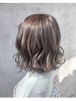 ナゴンスタイル(NAGON STYLE)&nbsp;切りっぱなしボブ×プラチナシルバー