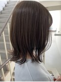 外ハネ切りっぱなしボブ