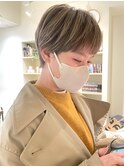 【CROP】ハイトーングレージュ×ショートヘア