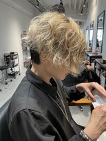 ヴェル(Vel.)&nbsp;無造作ハイトーンショート