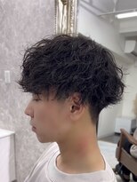 ハイバレーヘアーメゾン(HIGH VALLEY HAIRMAISON) マッシュ 黒髪 束感 女子ウケ ツーブロック 波巻きパーマ