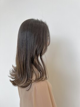 ビーヒアナウ N゜03 金沢駅西店(BE HERE NOW) オリーブベージュ×ふわっとミディアム