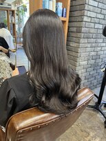 ロベルシ(ROVERSI) コテ巻き風パーマ