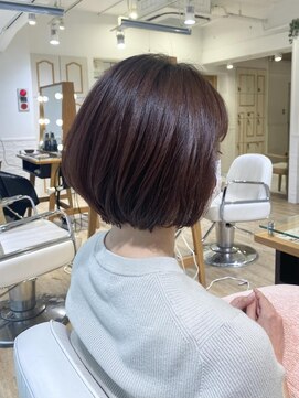 ネオリーブ チロル 横浜西口店(Neolive CiroL.) 秋カラー カシスブラウン ピンクブラウン 横浜