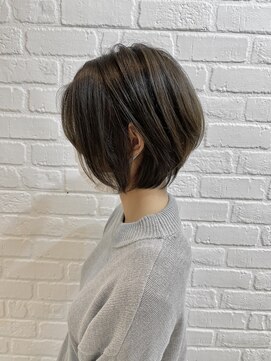 デイジー インデックスヘア 大島店(DAISY index hair) 大人可愛い30代40代小顔ワンサイドショートボブ丸み黒髪前下がり