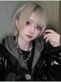 ホワイトベージュジェンダーレスショートウルフ