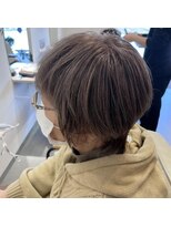 ログ(Log)&nbsp;白髪ぼかしカラー、ショート