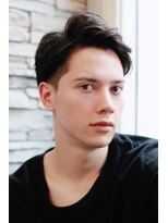 ルーツ(ROOTS) 男の色気を演出した清潔感黒髪ベリーショート