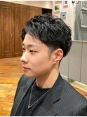 ラフな色気。無造作ピンパーマ