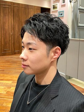 キートス(Kiitos) ラフな色気。無造作ピンパーマ