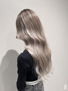 ダイアモンドリリー(Diamond Lily) シャドールーツ