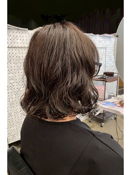 アコロン 武蔵小杉(acoron.) ラフすぎない上品ウェーブミディ×武蔵小杉