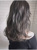 透明感 × アッシュグレージュ #CLOCKLESS伊勢崎