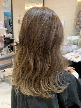 プライズ 池袋店(prize) ハニーベージュ重軽ウェーブゆるふわロング20代30代2060