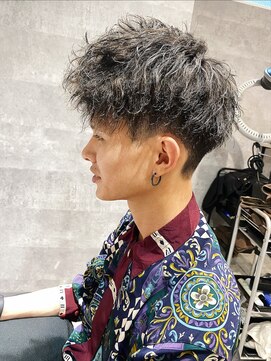 アンダーバーホワイト(_WHITE) スパイラルツイストパーマ