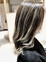 シーク(Seek)&nbsp;バレイヤージュカラー