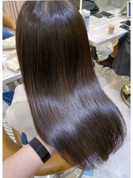 ロンドルーチェ 心斎橋(Lond luce) ダークアッシュ/ミディアムレイヤーカット［髪質改善/縮毛矯正］