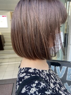 インビテーション(invitation) ショコラカラー・くすみブラウンカラー・ボブ