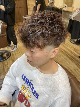 トータルビューティーサロン プリエ(prier) アフロ安藤　メンズパーマ　マットブラウン　グレージュカラー