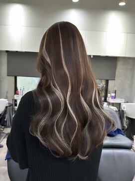 エリーツ 表参道(elyts) 鎖骨上からシールエクステで胸下ロング