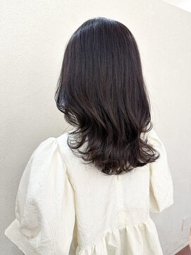 エルサフィロ キタハマ(el zafiro kitahama) 20×30×40代×くびれヘア×オリーブグレージュ×ミディアム