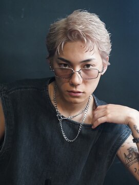 スキル(SKILL) スパイキーフェザーショート