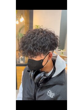 ステラ(STELLA) 刈り上げマッシュ×波巻きスパイラル