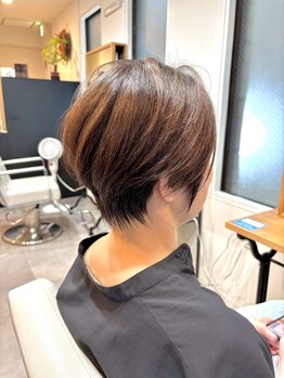 経験豊富なスタイリストによる丁寧なカウンセリングで、あなただけの似合わせスタイルへ♪