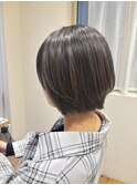 切りっぱなしボブ×表面レイヤーでふんわり