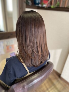 ナチュラルレイヤーカットミディ透明感ベージュ20代30代40代