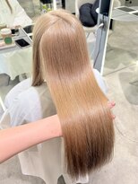 ジェム(GEM)&nbsp;【暖音】ホワイトミルクティーで可愛いスタイル♪