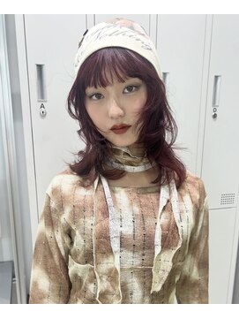 ノラ シンディ(NORA CYNDY) 【池崎】レイヤーカット×ダブルカラーでつくるチェリーレッド