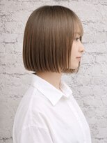 フラッグ バイ ヘッドライト 名古屋金山店(FLAG by HEADLIGHT)&nbsp;韓国風レイヤー/外ハネくびれ/ミディアムレイヤー/ぱっつん前髪