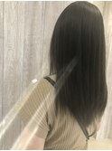 ダークグレー系ヘアー