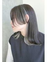 ルアーナ(LUANA)&nbsp;インナーカラーが可愛いウルフセミディスタイル☆