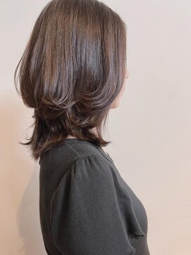 トップヘアー ガーデンヴィラ 安城(Garden Villa) 弾むワンカールミディアムレイヤー/レイヤーロング/アースカラー