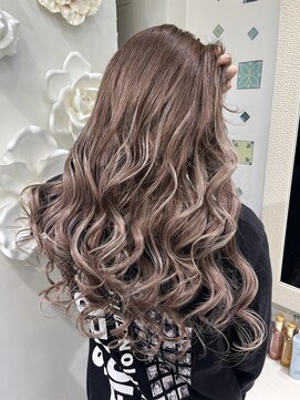 ラピス 池袋(Lapis) グレージュ×ハイライト