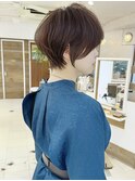 耳掛けショート/大人可愛い/小顔カット/ショートボブ/黒髪