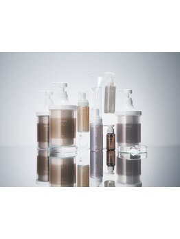 カラーやパーマの繰り返しで傷んだ髪も艶やかなまとまりヘアへ…♪貴方のお悩みお気軽にご相談ください◎