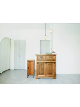 トリートメントに特化した髪質改善サロン。大人女性のためのリラックスできる空間をご用意。