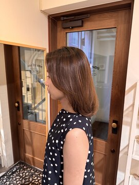 ワンバイワンクラッカ(one by one CLACCA) レイヤー×重めボブ