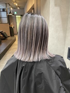 サニー 渋谷(SUNNY) バレイヤージュ、ハイライト、レイヤーロング、グレーベージュ