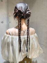 メーヴェ(Mowen)&nbsp;[ お呼ばれヘア ］