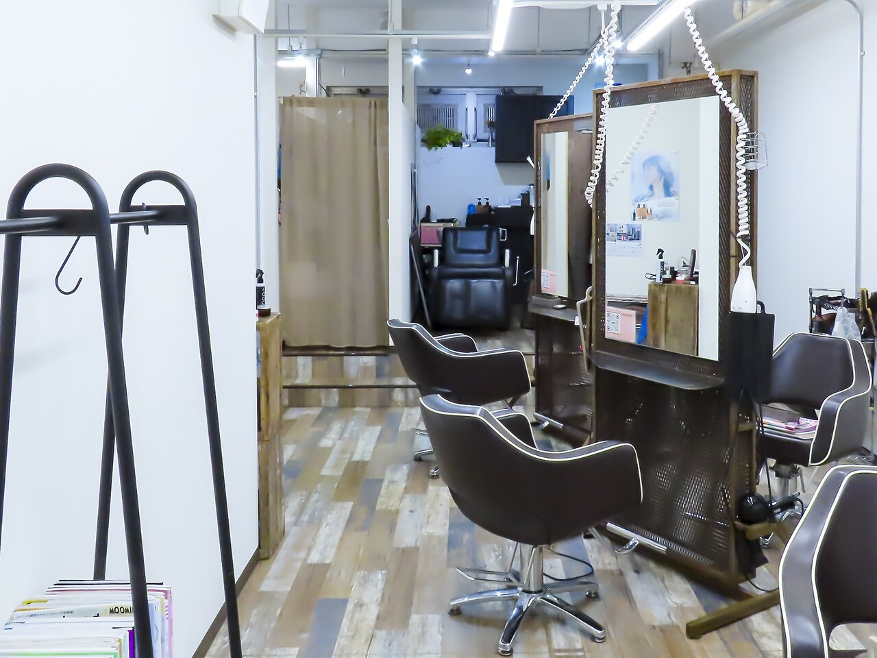 サムサン・サロン SAMSUNG 75” Class Q60D Series 4K QLED Smart TV - Samsclub.com