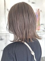 カムジーヘッドカミノウラ(COMEGHEAD KAMINOURA)&nbsp;ダブルカラーショートボブインナーカラーハイライトケアブリーチ