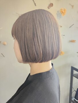 ミルクティ 亀田店(Milk tea) ダブルカラー、ボブ