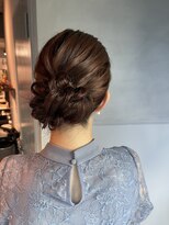 シャルムバイケンジ(Charm.by KENJE)&nbsp;【まとめ髪シニヨン】結婚式/二次会/銀座/有楽町/アレンジ