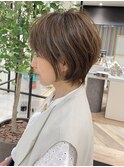 大人可愛いショート/小顔/ハイライト/白髪ぼかし/30代/40代
