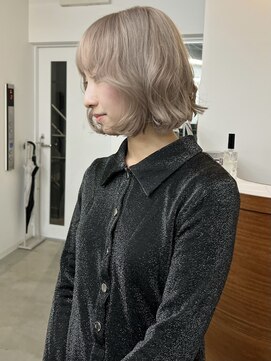 リヴ ウメダ(LIV umeda) くすみベージュ/ハイトーン/トリプルカラー【梅田】