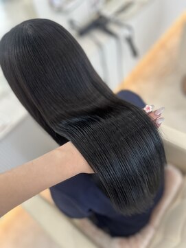 シャルム バイ アローズ 久留米店(CHARM BY AROSE) オフブラック/フェイクブラック/髪質改善Jeweltreatment